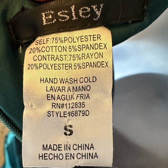 Super cute emerald green dress - Picture 4 of 4